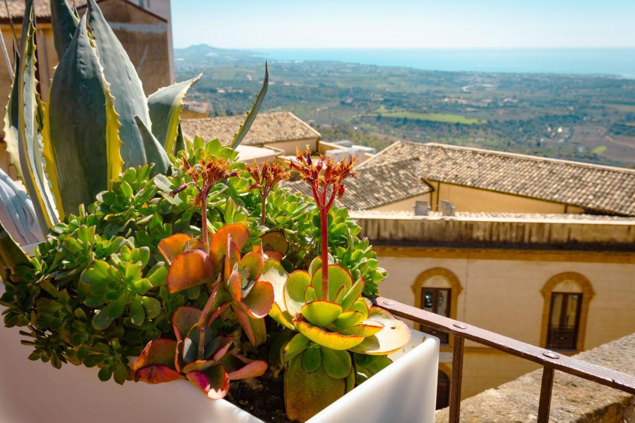 Bed & Breakfast Le Terrazze Di Pirandello 2*